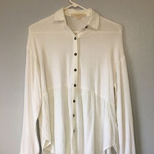 Everleigh • White Long Sleeve Button Down Flowy XS